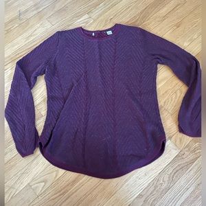 Purple/maroon sweater - fits like a medium/large - no tags